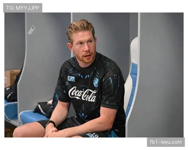 德布劳内身披那不勒斯10号球衣表现稳健