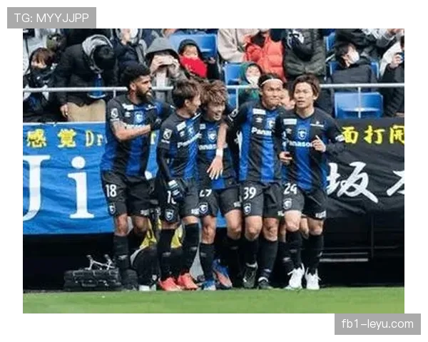 德凯特拉雷布鲁日时期表现稳健，成名之路走势清晰