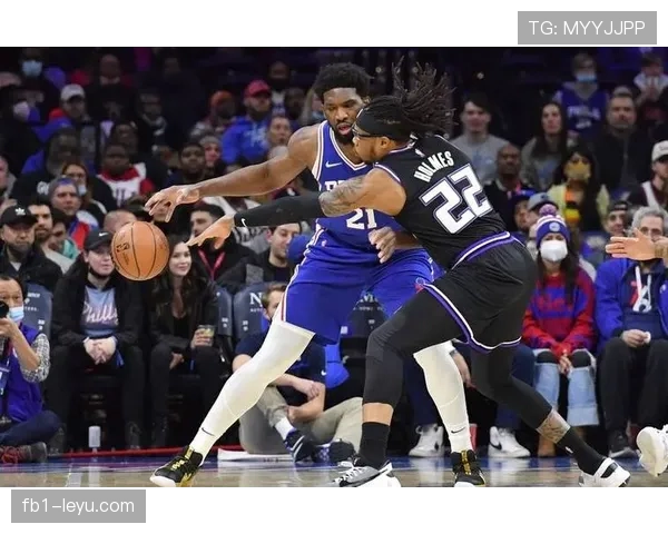 恩比德高位单打制造错位，高效得分结构压缩对手防线