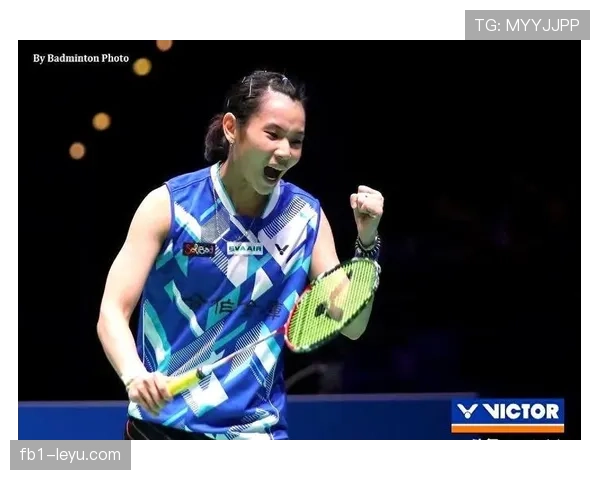 戴资颖拎着大牌手袋去菜市场讲价，这反差我笑出声音