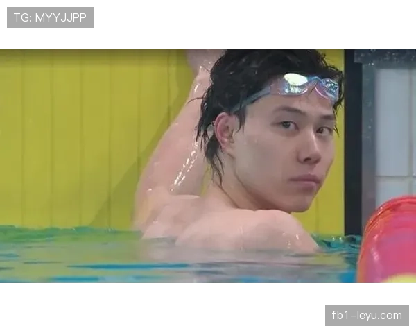 覃海洋出门像走秀，进体育馆又像回家，这两种生活我怎么接受